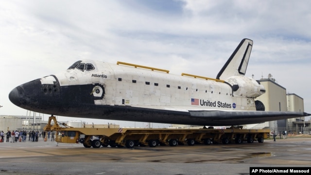 Pesawat ulang-alik Atlantis akan dipensiunkan dan menjadi pameran bagi publik di Pusat Antariksa Kennedy di Florida (foto: dok).