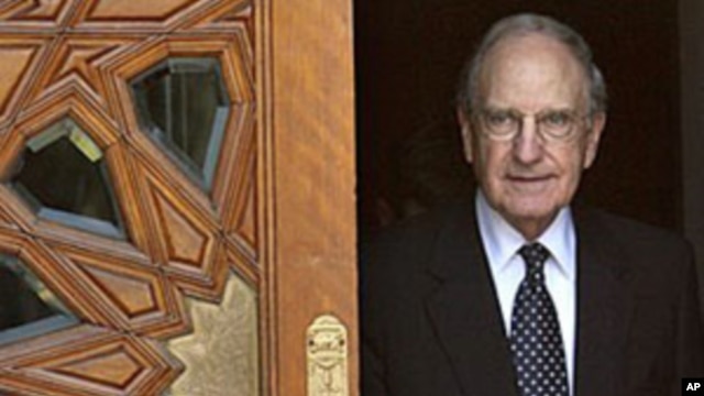 US Mideast envoy George Mitchell leaves following his meeting about Mideast peace talks with Egyptian Foreign Minister Ahmed Aboul Gheit, not pictured, in Cairo, Egypt, Oct 3, 2010
