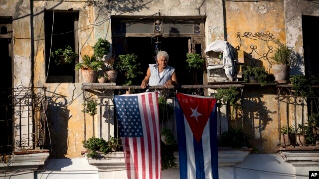 Trong lúc hai nước chuẩn bị thảo luận về việc nối lại bang giao, nhiều người tiếp tục nêu câu hỏi về thành tích nhân quyền của Cuba.