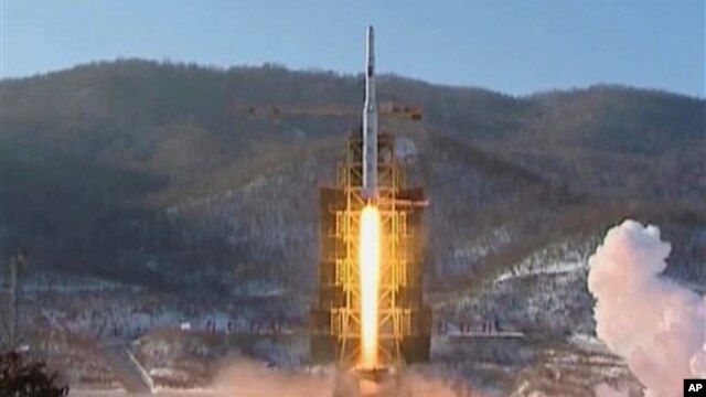 지난해 12월12일 발사한 ‘광명성 3호 2호기’ 발사 장면.