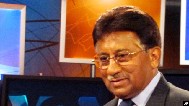 Former Pakistani president Pervez Musharraf in VOA studio, 11 Nov 2010