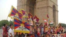 Tibetan Hold Vigil for those Self immolated at India Gate on Wednesday 