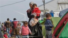 Vazhdon gjendja e vështirë në kufirin Maqedoni-Greqi