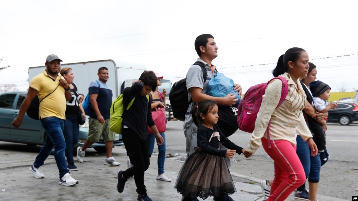 Nueva caravana migrante parte de Honduras