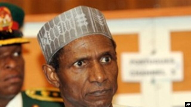 Nigerian President Uamru Yar'Adua (file photo)