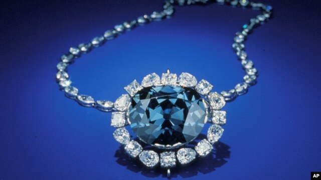 The beautiful Hope Diamond really "caught my eye"