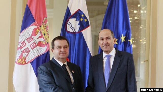 Premijer Srbije Ivica Dačić i njegov domaćin, premijer Slovenije, Janez Janša, Ljubljana, 14. novembar 2012.