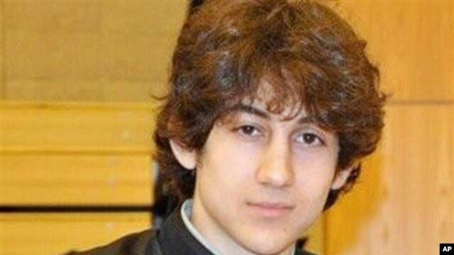 Dzhokhar A. Tsarnaev Cambridge Rindge နဲ႔ Latin အထက္တန္းေက်ာင္း ေအာင္စဥ္။