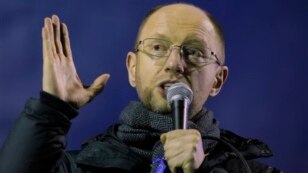 အတိုက္အခံေခါင္းေဆာင္ Arseniy Yatsenyuk.