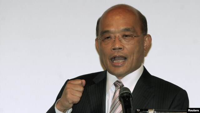 Newly-elected chairman of Taiwan's main opposition Democratic Progressive Party (DPP) Su Tseng-chang gives a speech during a news conference in Taipei, May 27, 2012. 