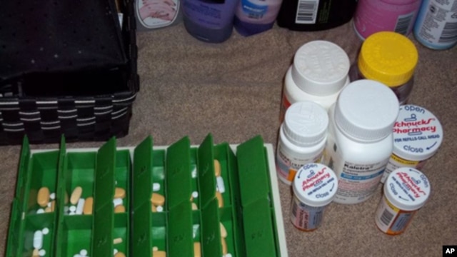 Tamika Taylor Jackson, who is HIV-positive, took this picture of the 17 pills she must take each day.