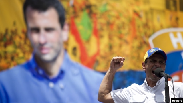 Henrique Capriles durante un mitin de campaña el pasado 15 de julio en Caracas.