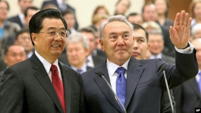 Kazakh President Nursultan Nazarbayev (R) with Chinese President Hu Jintao (L) at a pipeline opening ceremony in Astana, 2009. President Hu Jintao's visit highlighted Beijing's growing influence over Central Asia's strategic energy resources.
