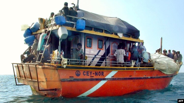 Hàng trăm người tị nạn bị chết đuối mỗi năm trong các cuộc hành trình nguy hiểm trên những chiếc thuyền mỏng manh và quá tải đến Australia.