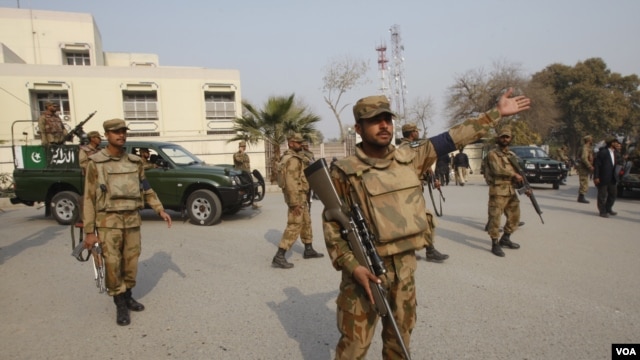 تيره ورځ سحر دخاصه دارو په دريشۍ کې وسله والو دپيښور  په باړه روډ موقعيت لرونکي دپوليټيکل ايجنټ په دفتر بريد کړى وو