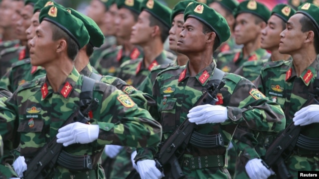 Chi tiêu dành cho quốc phòng của Việt Nam đã tăng 128% kể từ năm 2005, và chỉ riêng năm ngoái mức chi cho quân sự tăng 9,6% lên 4,3 tỷ đôla.