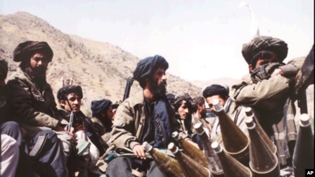 Taliban fighters near Kabul (file photo)