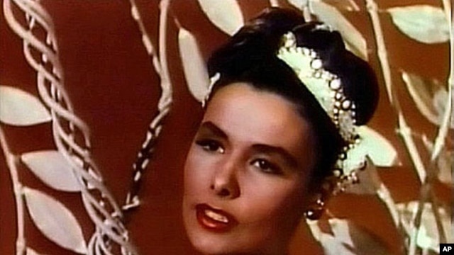 Lena Horne in the 1946 film 'Till the Clouds Roll By'