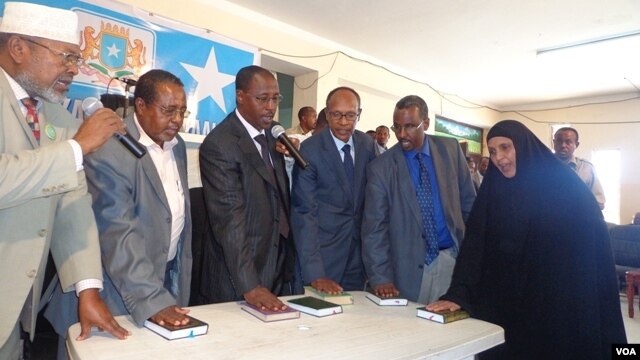 Dhaarinta Golaha Wasiirada Cusub ee Somalia