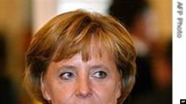 World Leaders Defend Climate Accord