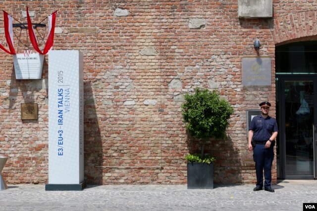 The Palais Coburg, venue of the Iran nuclear talks in Vienna, Austria, June 30, 2015. (Photo: Brian Allen / VOA)