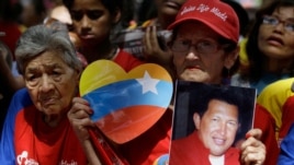 Abashigikiye Prezida wa Venezuela, Hugo Chavez Bafise Ifoto Yiwe