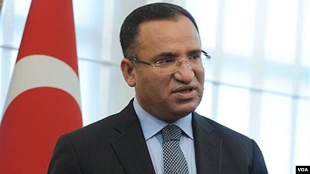 Bộ trưởng Tư pháp Bekir Bozdag nói nhà cầm quyền Thổ Nhĩ Kỳ đã đẩy nhanh việc bắt bớ những người có liên hệ đến âm mưu đảo chánh.