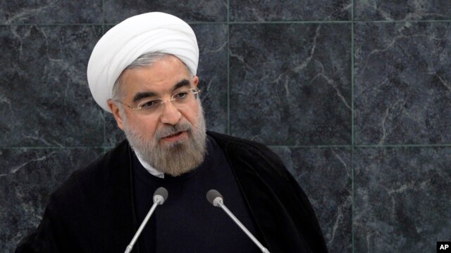 Tổng thống Iran Hasan Rouhani nói lãnh tụ tối cao Ayatollah Ali Khamenei cho ông quyền hạn đầy đủ để giải quyết vấn đề hạt nhân. 