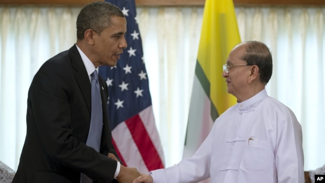 Obama cumprimenta presidente Thein Sein