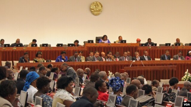 Trabalhos parlamentares em Maputo