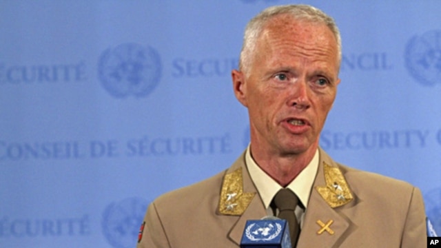 Maj. Gen. Robert Mood,  head of the U.N. observer mission in Syria, speaks to reporters at U.N. headquarters in New York, June 19, 2012 