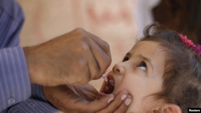 Desde 1938, cada bebé que nace en EE. UU. se beneficia de las vacunas, y avances de March of Dimes.