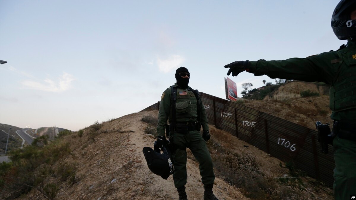 EE.UU. acelera despliegue de agentes de migración a frontera sur con México