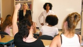 Children of the Night founder Lois Lee and teacher Sonia Ventura in the charity's schoolroom (VOA photo M. O'Sullivan)