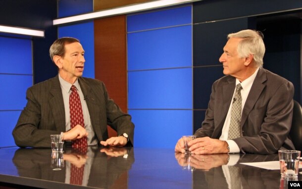 ιƮ ȥ   Ȯꡤ  Ư()  11 VOA  ٽ 10ֳ ´㿡 ̱  å  ظ  ִ.  ιƮ ġ    Ư.