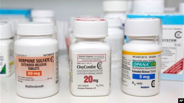 Según los Centros para el Control y Prevención de Enfermedades en EE.UU., la adicción a medicamentos recetados se ha vuelto epidémica.