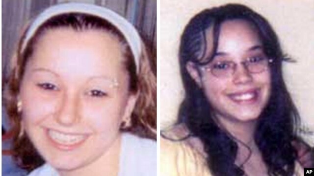Cô Amanda Berry, trái, và Georgina "Gina" DeJesus. (ảnh của FBI)