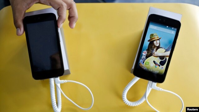 Teléfonos inteligentes con el sistema operativo Android One de Google, serán vendidos por $105 dólares, con el objetivo de que más personas pueden tener acceso a la web.