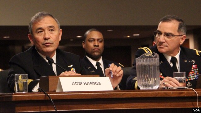 ÇØ¸® ÇØ¸®½º ¹Ì ÅÂÆò¾ç»ç·É°ü(¿ÞÂÊ)ÀÌ 23ÀÏ »ó¿ø ±º»çÀ§¿øÈ¸ û¹®È¸¿¡¼ Áõ¾ðÇϰí ÀÖ´Ù. ¿À¸¥ÂÊÀº ĿƼ½º ½ºÄ³ÆÛ·ÎƼ ÁÖÇѹ̱º»ç·É°ü. »çÁø = ÀÌÁöÇö VOA ÀÎÅϱâÀÚ.