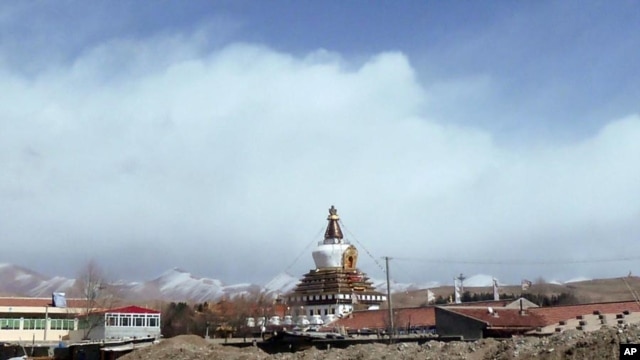 In this photo taken on Monday, Feb. 27, 2012, Stupa of Kirti monastery, the largest Tibetan monastery is seen in Aba prefecture, in China's Sichuan province. 