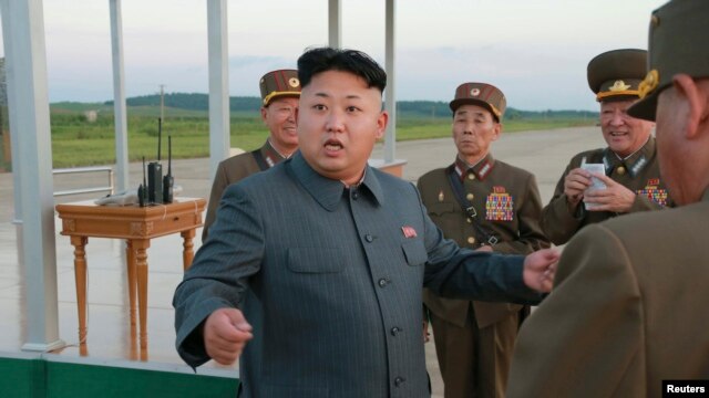 2014年8月28日朝鲜领导人金正恩指挥军演