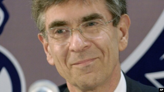 Foto de archivo del Dr. Robert Lefkowitz, del Centro Médico de la Universidad de Duke, uno de los ganadores del Premio Nobel de Química 2012.