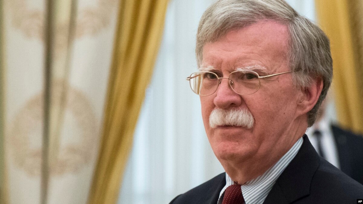 Bolton en Miami anuncia nuevas sanciones contra Venezuela