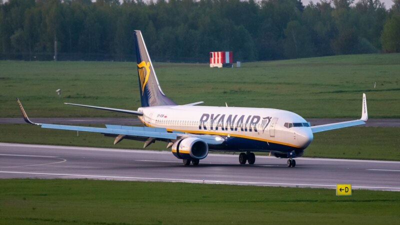      Ryanair:         