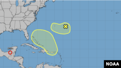 El Centro Nacional de Huracanes de Estados Unidos vigila dos sistemas de baja presión que podrían formarse en tormentas los próximos días.