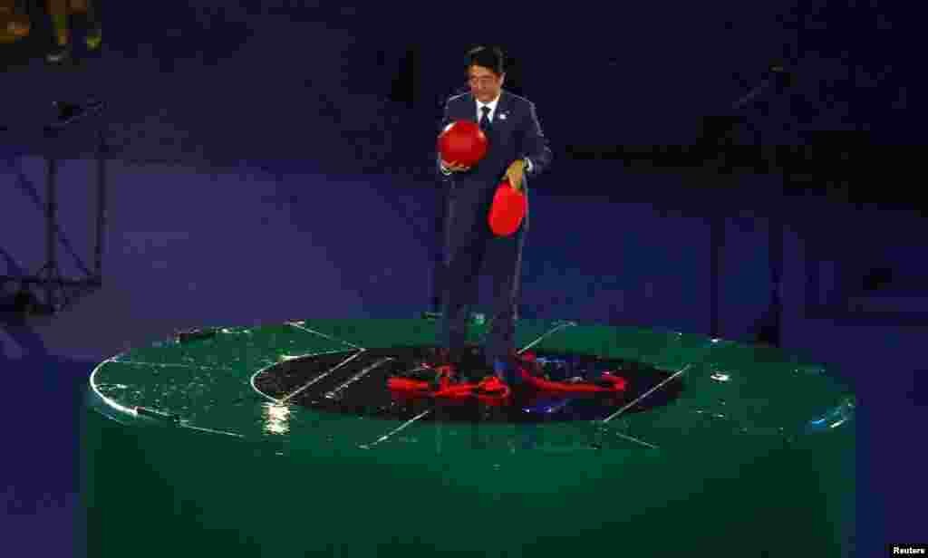 ဂ်ပန္ ၀န္ႀကီးခ်ဳပ္ Shinzo Abe ၂၀၁၆ Rio အုိလံပစ္ ပိတ္ပြဲအခမ္းအနား တက္ေရာက္