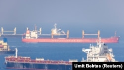 Navio de carga Despina V transportam cereais ucranianos no Mar Negro, perto de Istanbul (2 Novembro 2022)