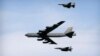 美军派B-52轰炸机与韩国进行联合空演抗衡朝鲜核武威胁

