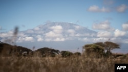 A view of Mount Kilimanjaro seen from Kimana Sanctuary in Kajiado south sub county on September 25, 2022. (Photo by Fredrik Lerneryd / AFP)