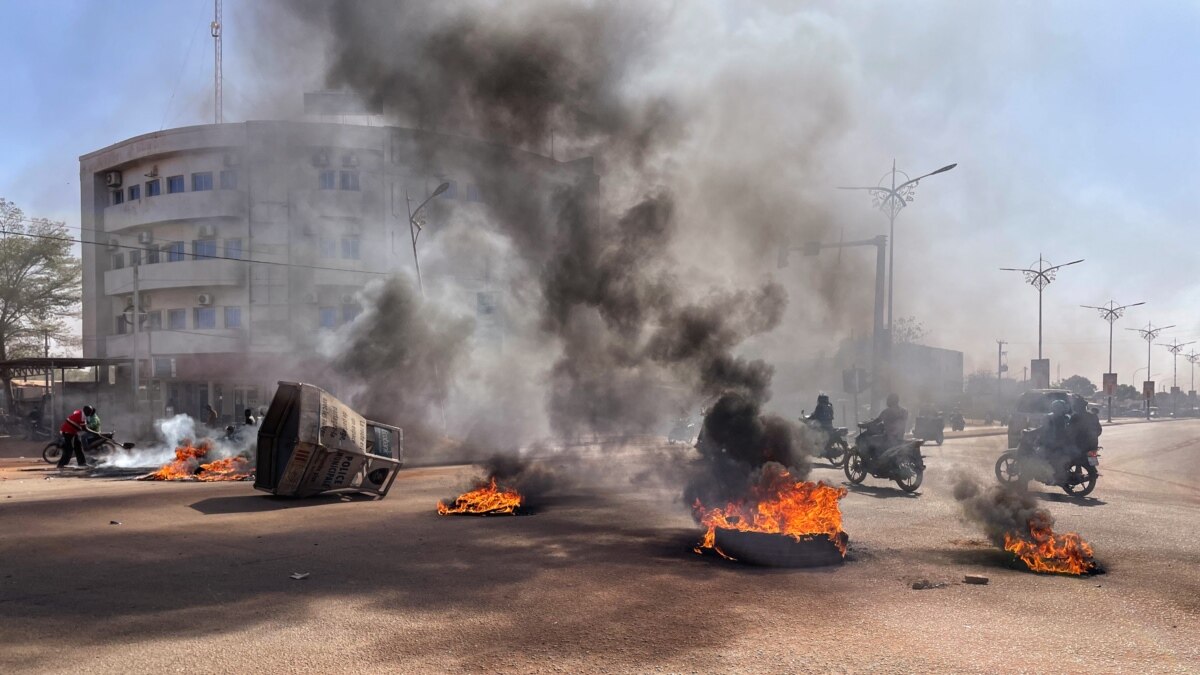 Burkina Soldiers Mutiny Over Anti-Jihadist Strategy - Vimarsana News